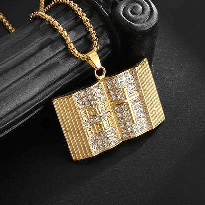 Exquisite Creative Bubble Letter Xo Inlaid White Zircon Pendant Necklace Men\\'s Fashion Casual Party Jewelry Holiday Gifts
