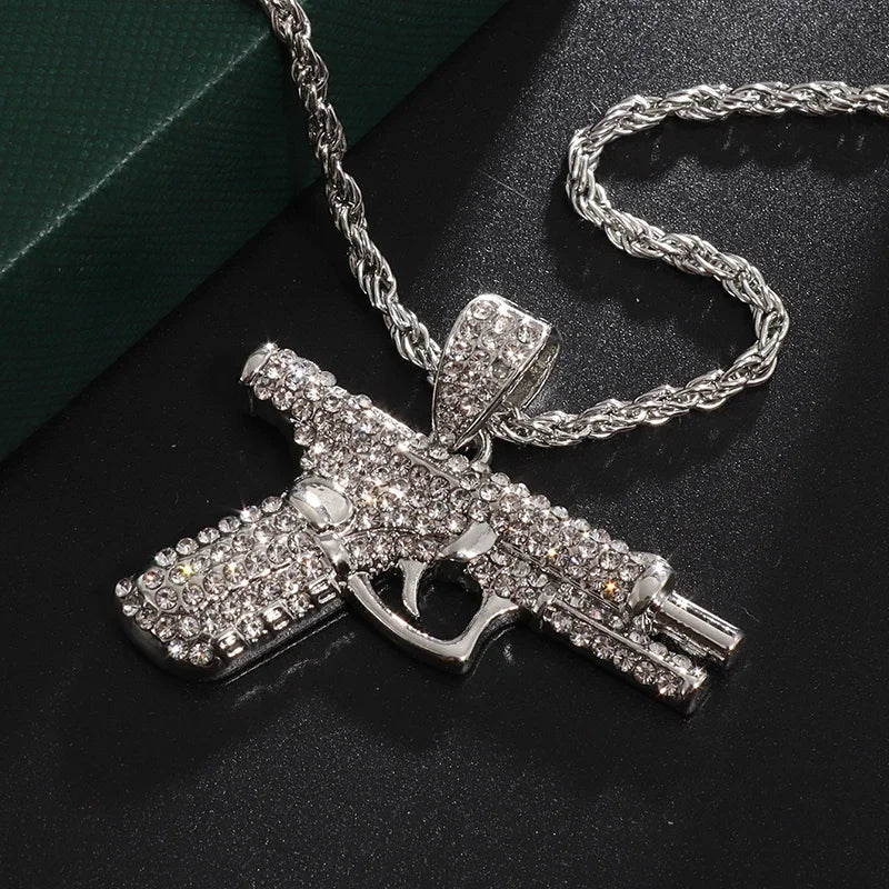 Exquisite Creative Bubble Letter Xo Inlaid White Zircon Pendant Necklace Men\\'s Fashion Casual Party Jewelry Holiday Gifts